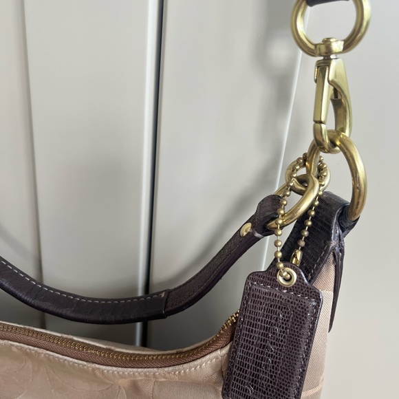 Coach Monogram Crossbody - Picture 4 of 7